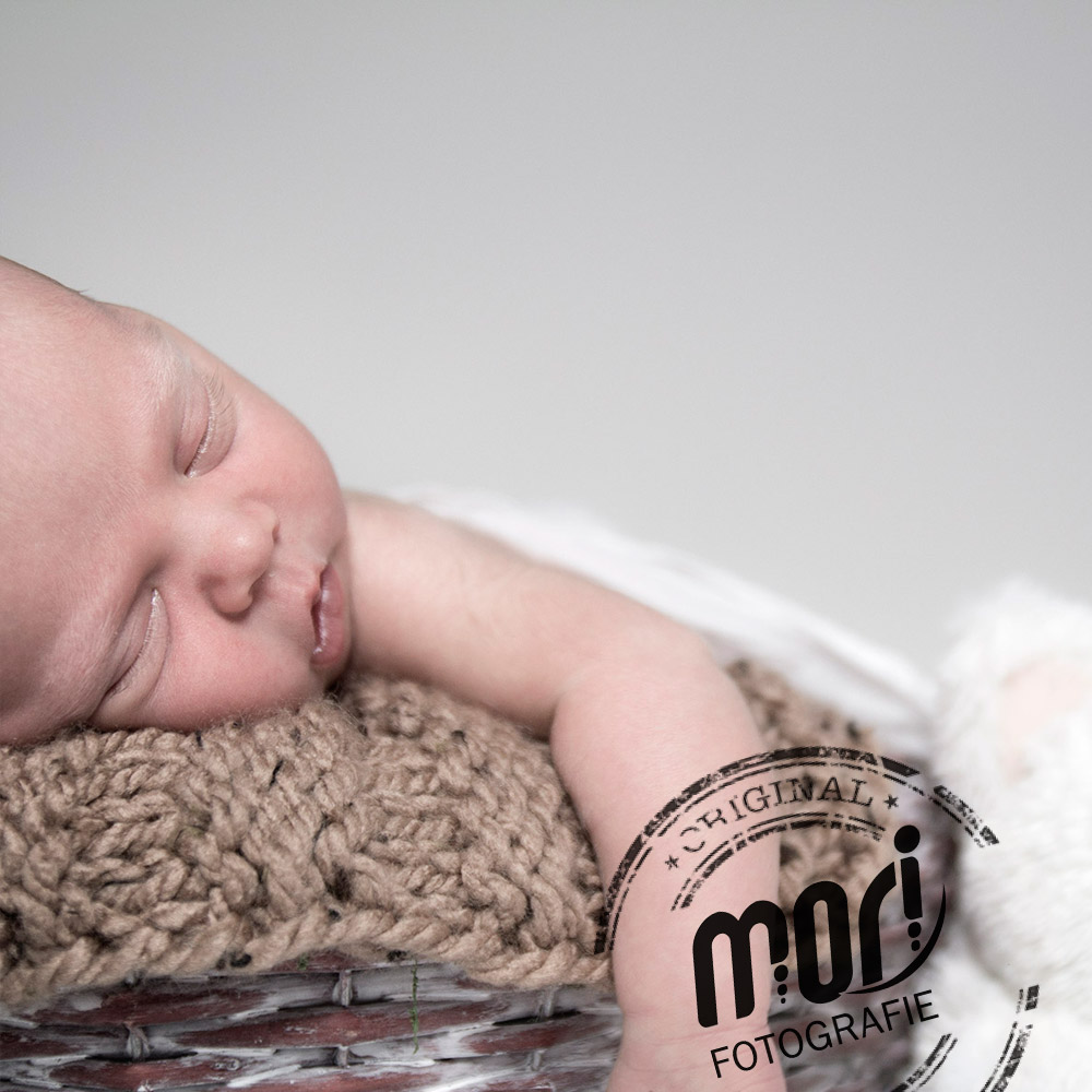 Newborn-Fotoshooting | MORI Fotografie - Salzkammergut